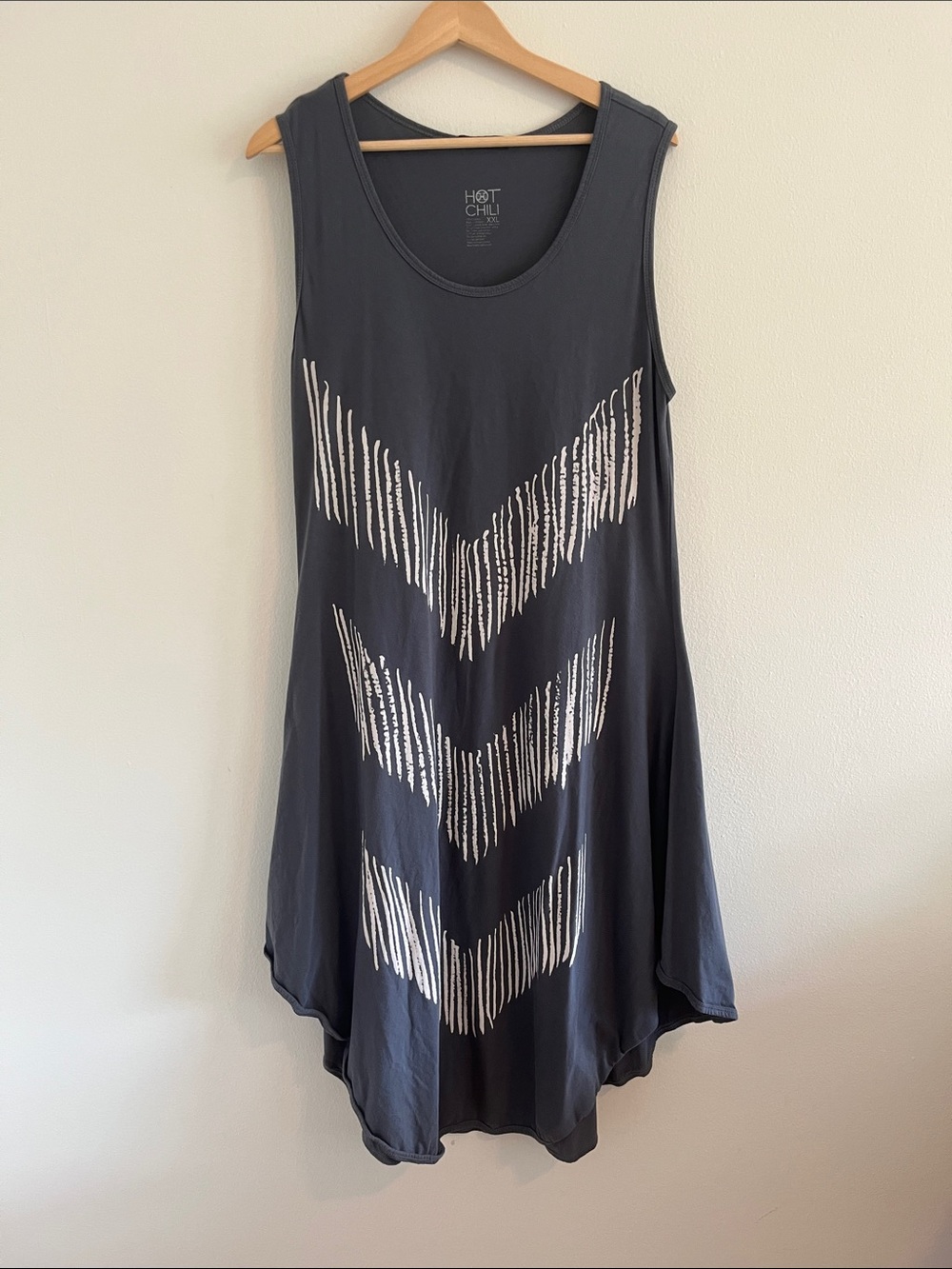 Black Sleeveless Chevron Tunic Tank